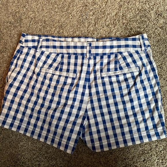 Loft Shorts - Picture 2 of 3